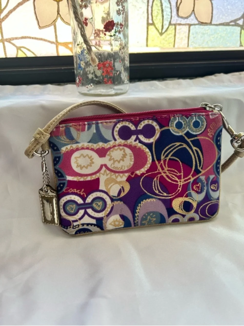 Coach Multicolor Poppy Wristlet in Pink, Purple & Blue Graphic Print - Picture 2 of 4